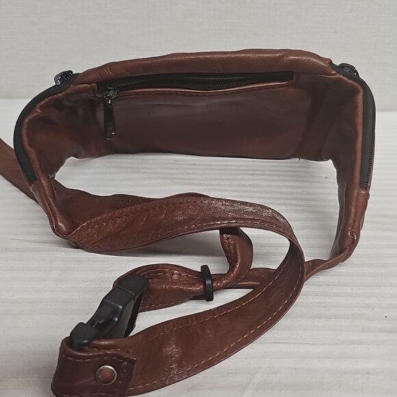 VICTORIA LEATHER CO. FANNYPACK BFPM-04-269 - Picture 4 of 6